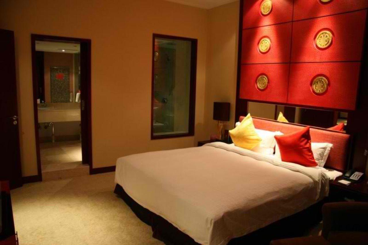 Grand Soluxe Hotel Dunhuang Exterior foto