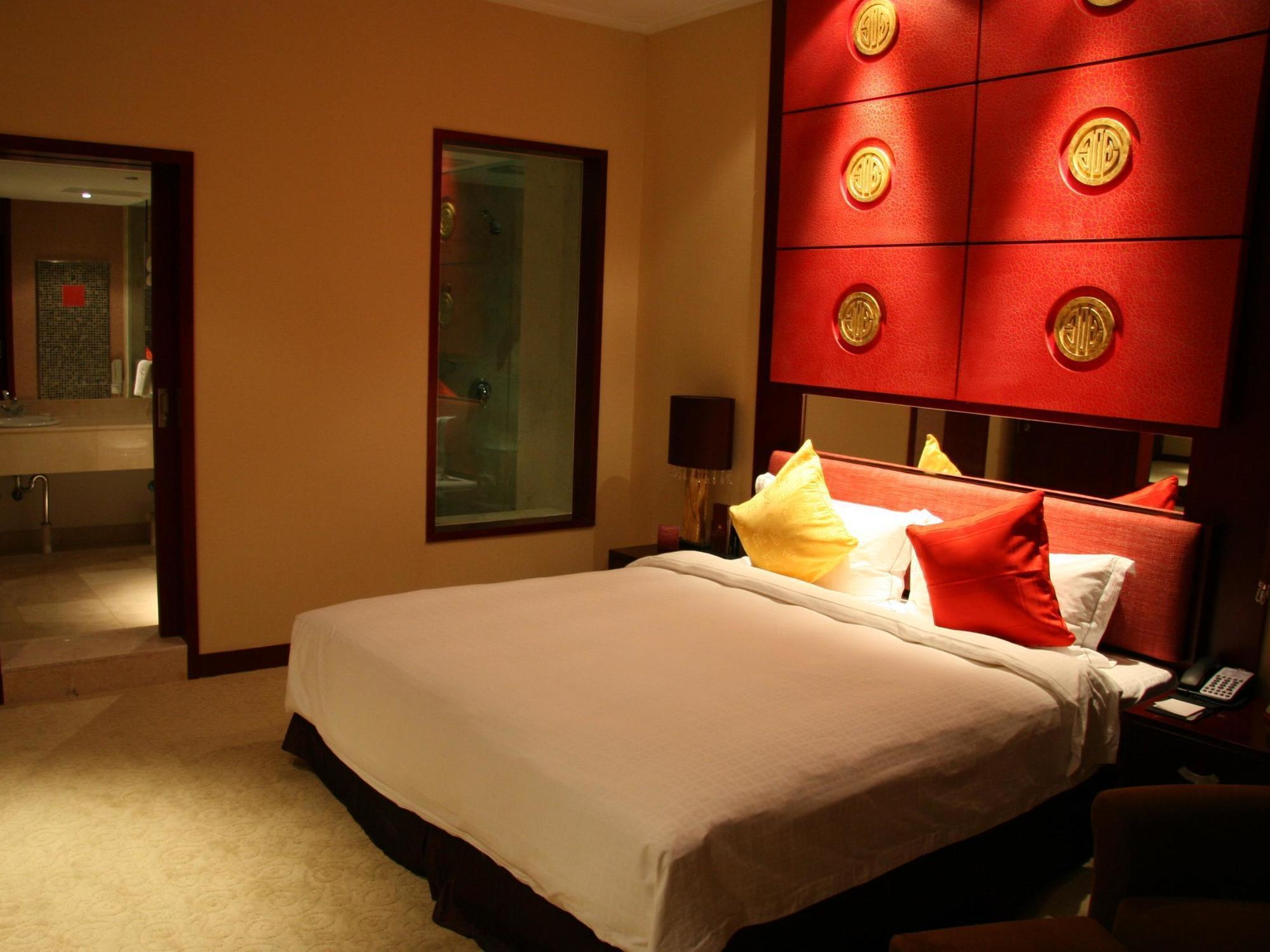Grand Soluxe Hotel Dunhuang Exterior foto