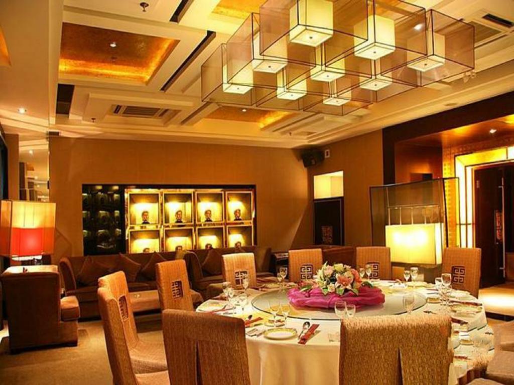 Grand Soluxe Hotel Dunhuang Exterior foto